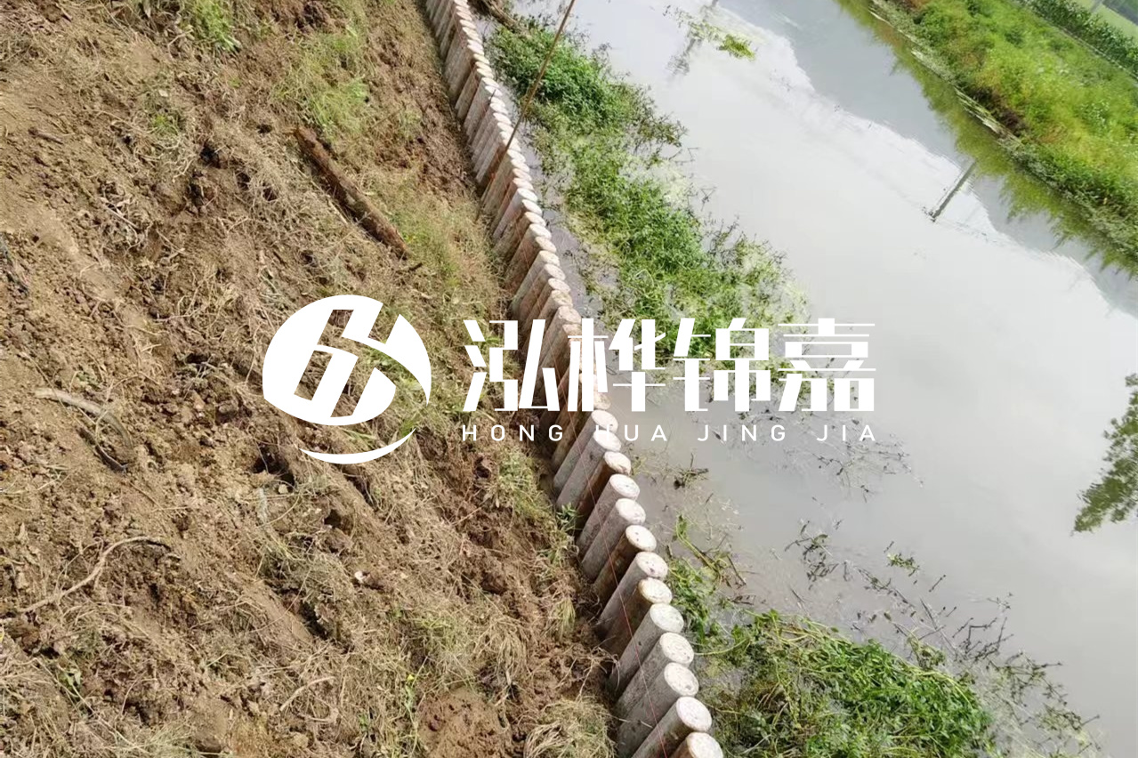 仿木樁施工前注意事項(xiàng)-水泥樁打樁機(jī)是怎么打樁的？