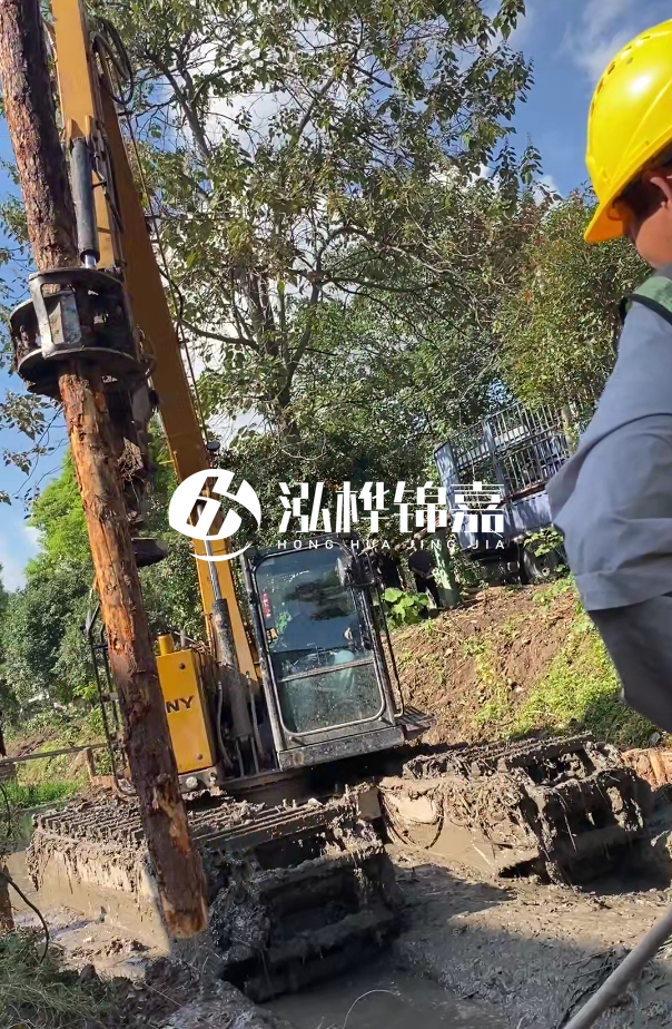 景德鎮(zhèn)河道清淤專業(yè)施工-狹窄河道挖機(jī)清理河道的方法？